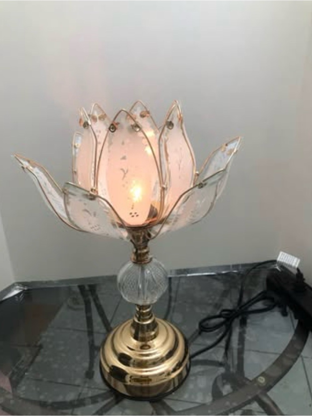Glass Lotus Table Touch Lamp~3 level light 
White and Gold Home Accent
